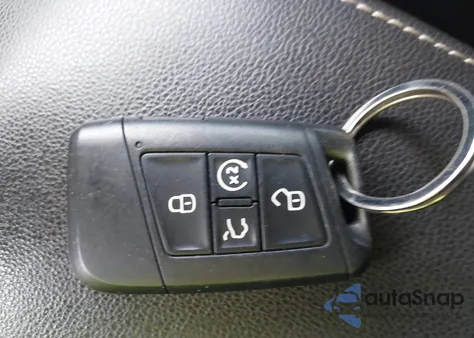 2022 Volkswagen Tiguan 2.0T Se R-Line Black z USA, uszkodzony, nr VIN 3VVCB7AX9NM077922